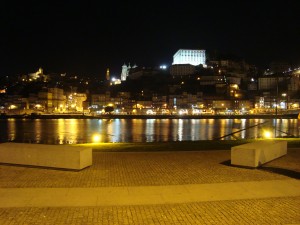 Gaia (la perte izquierda del río) desde Porto (la margen derecha)